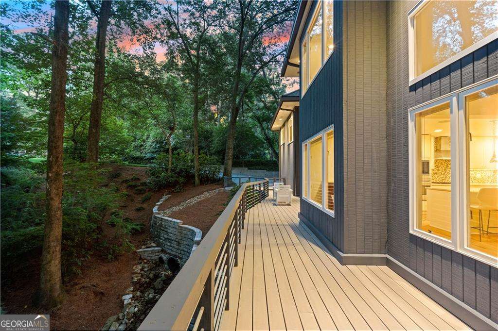 2050 Eldorado Drive NE