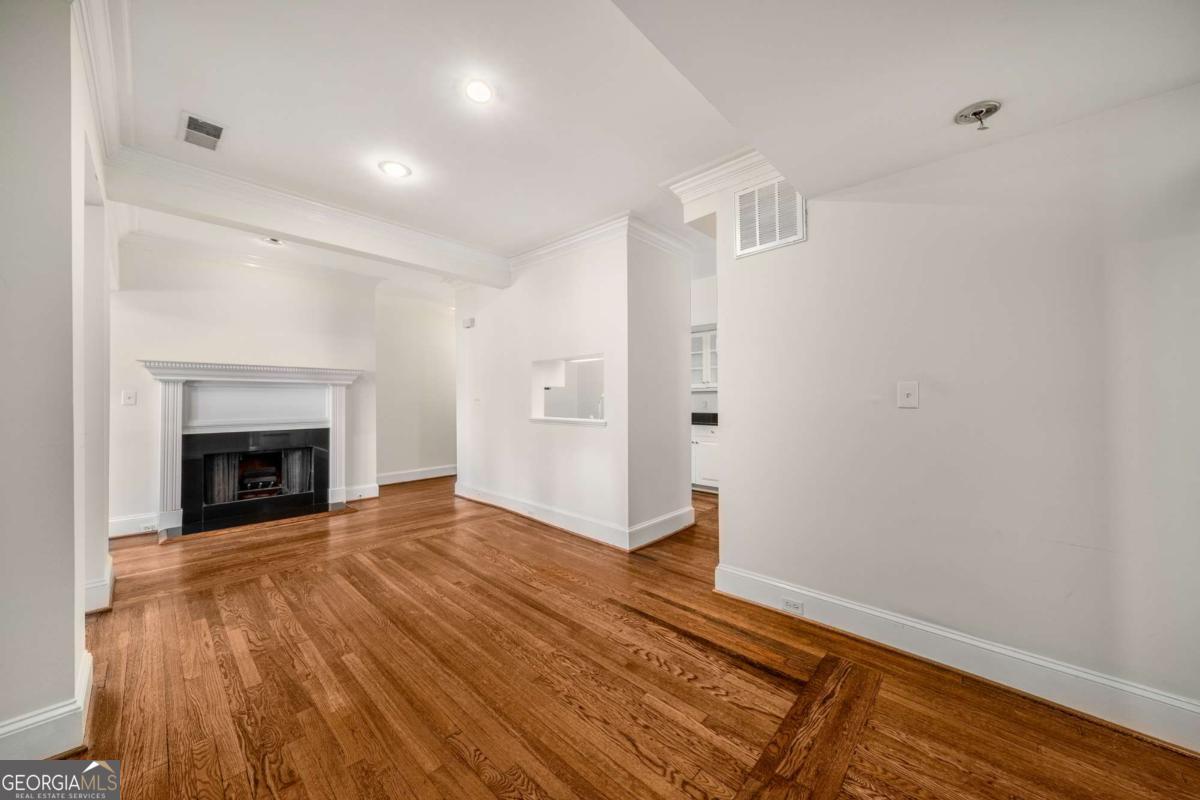 2840 Peachtree Road NW # 312