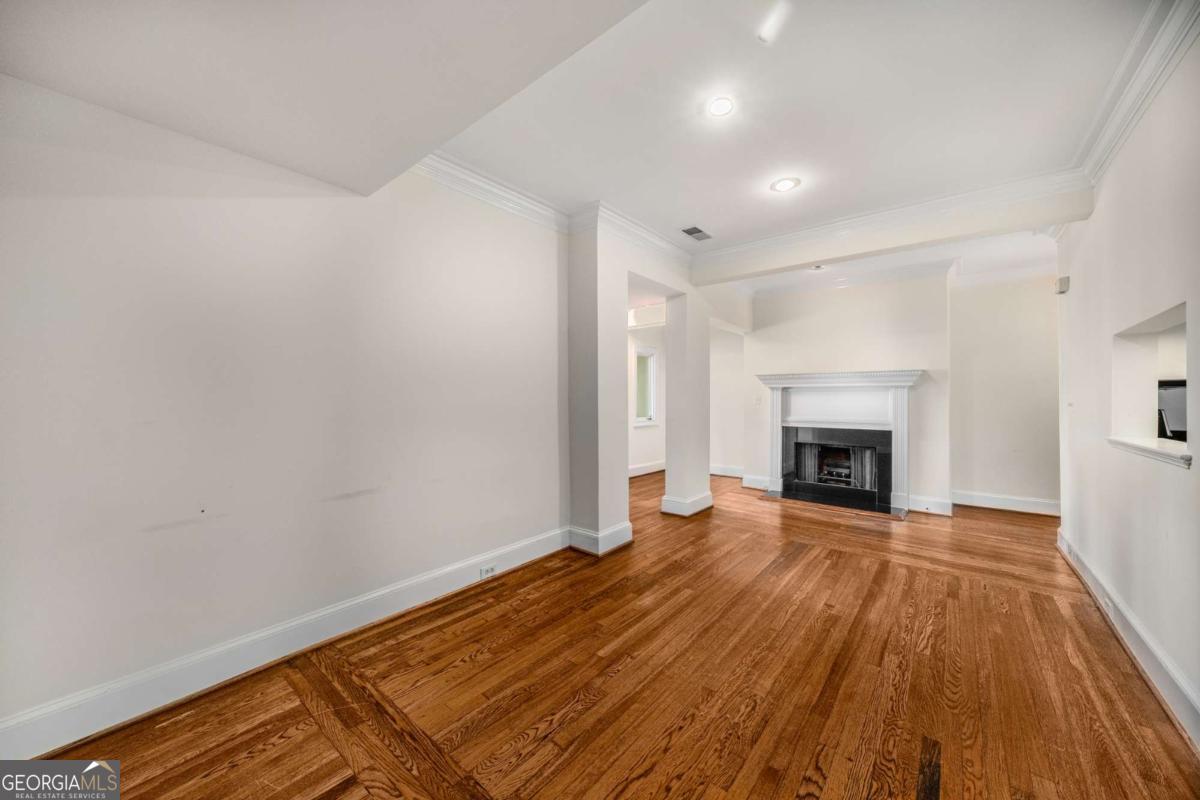 2840 Peachtree Road NW # 312