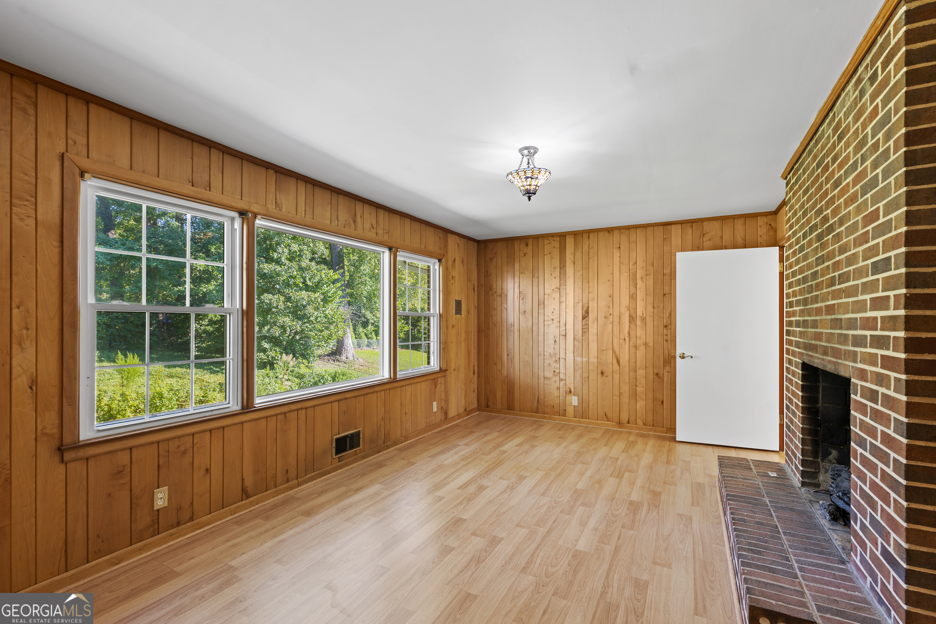 3804 Briarcliff Road NE