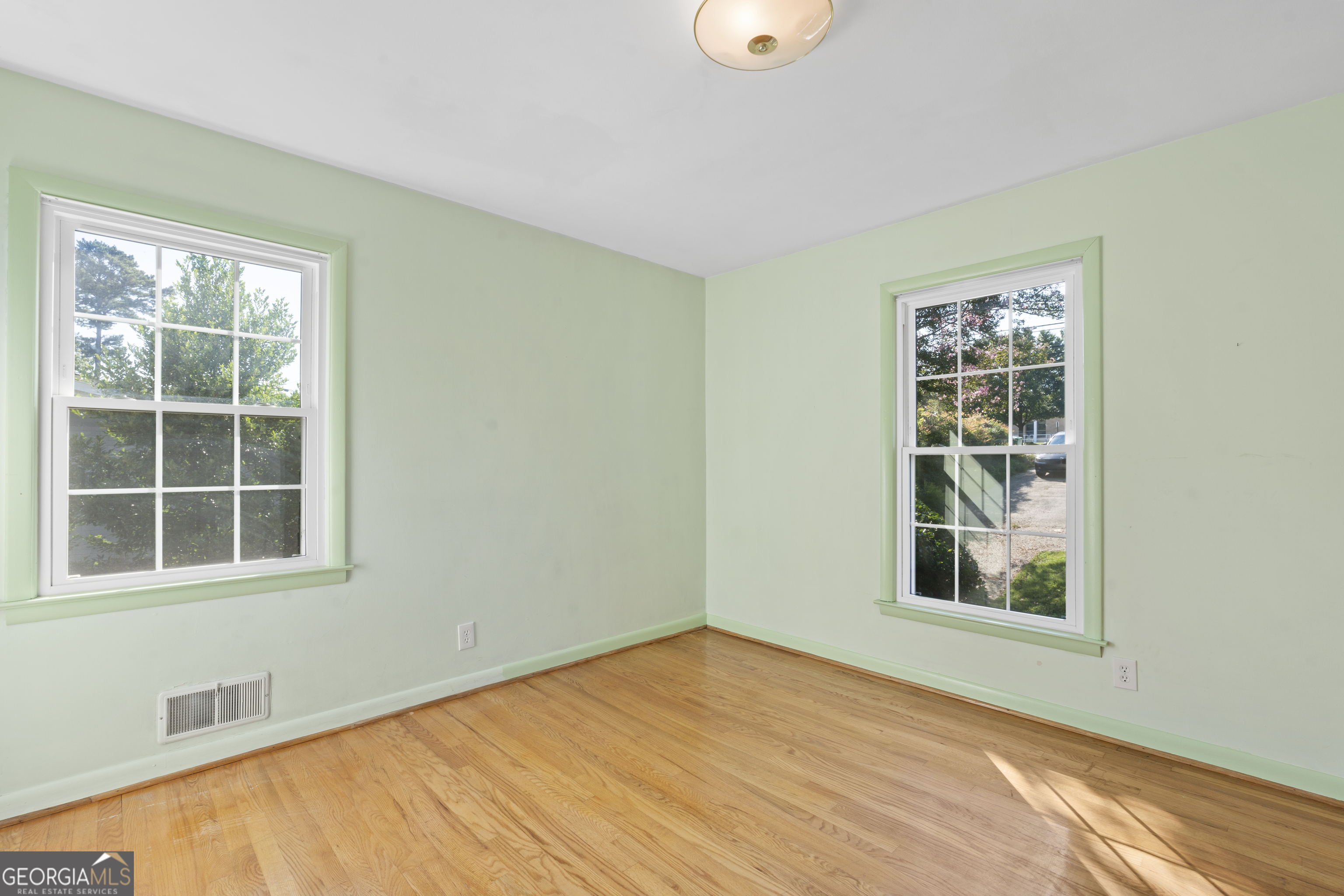 3804 Briarcliff Road NE