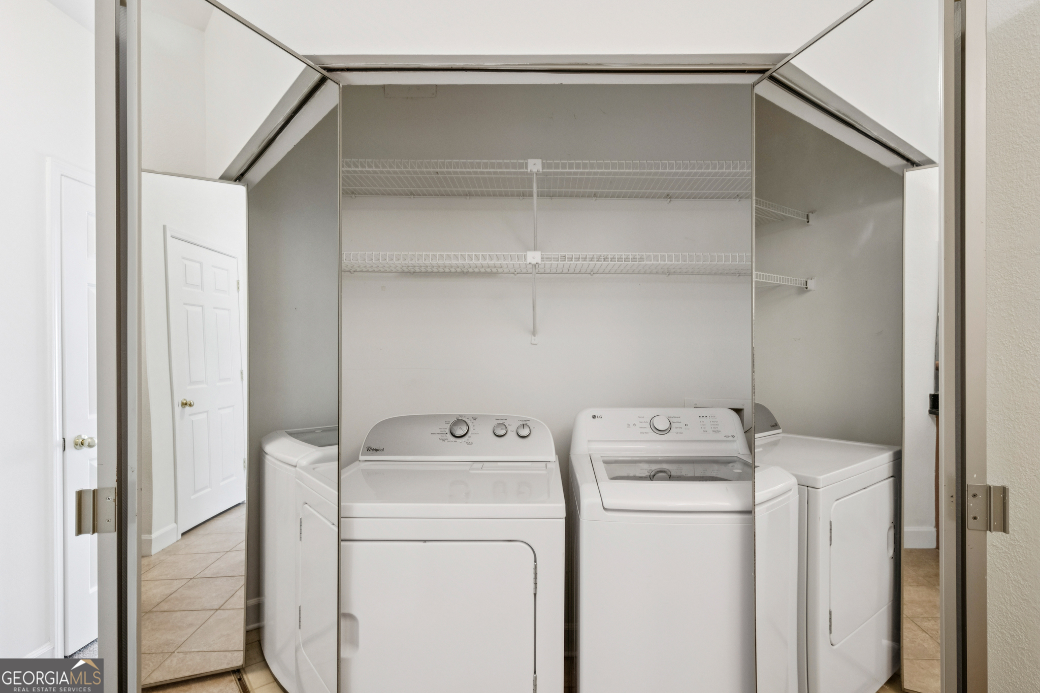 2921 Lenox Road NE # 106