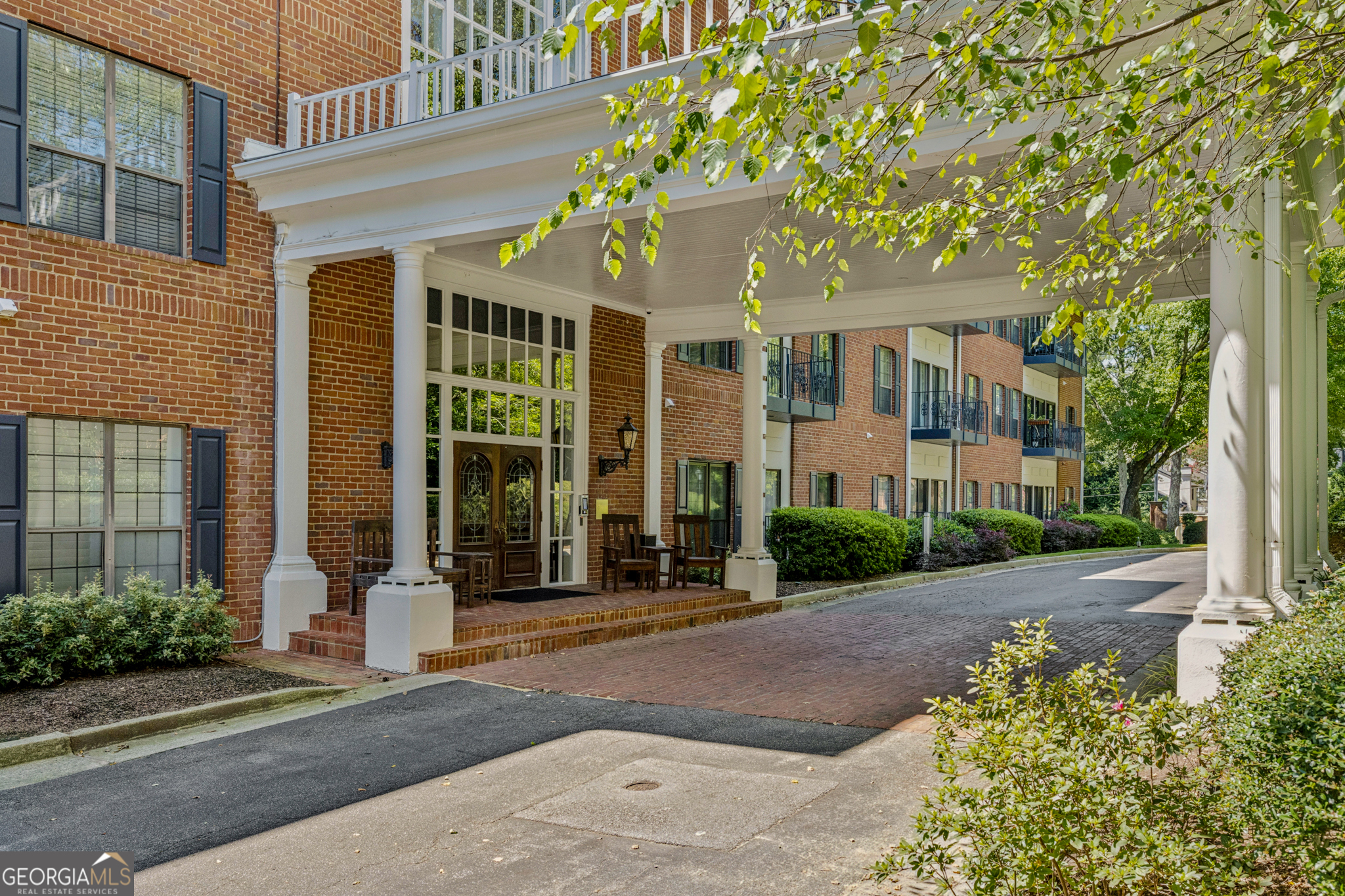 2921 Lenox Road NE # 106