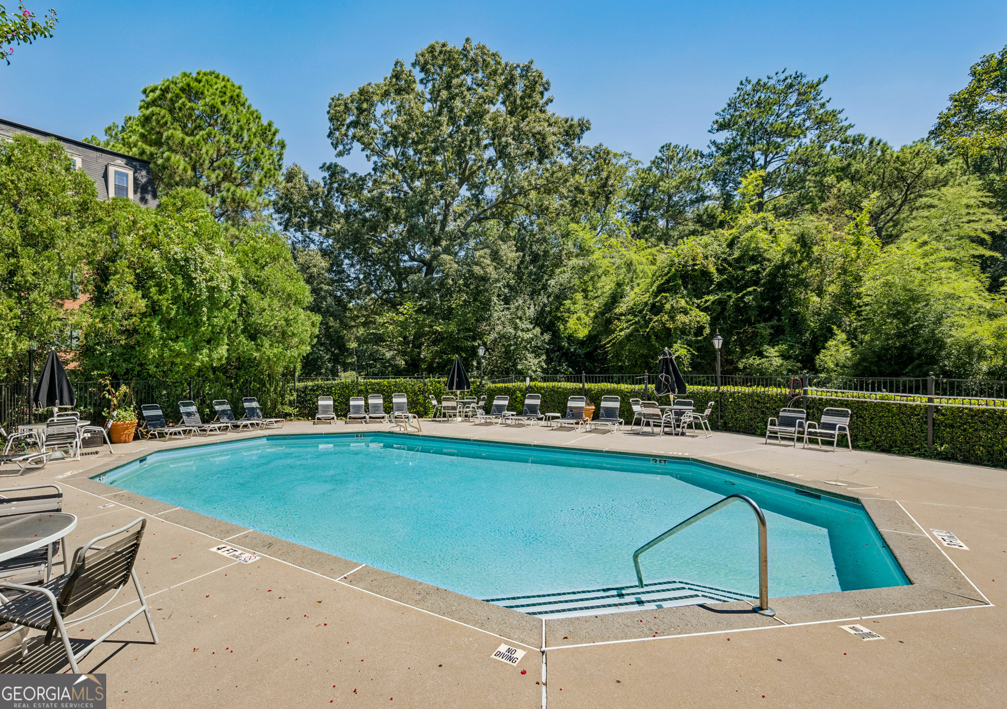 2921 Lenox Road NE # 106