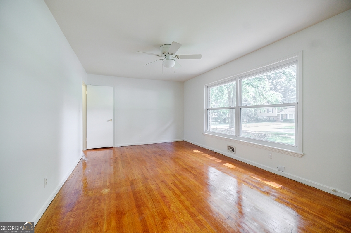 3690 Herren Drive SW