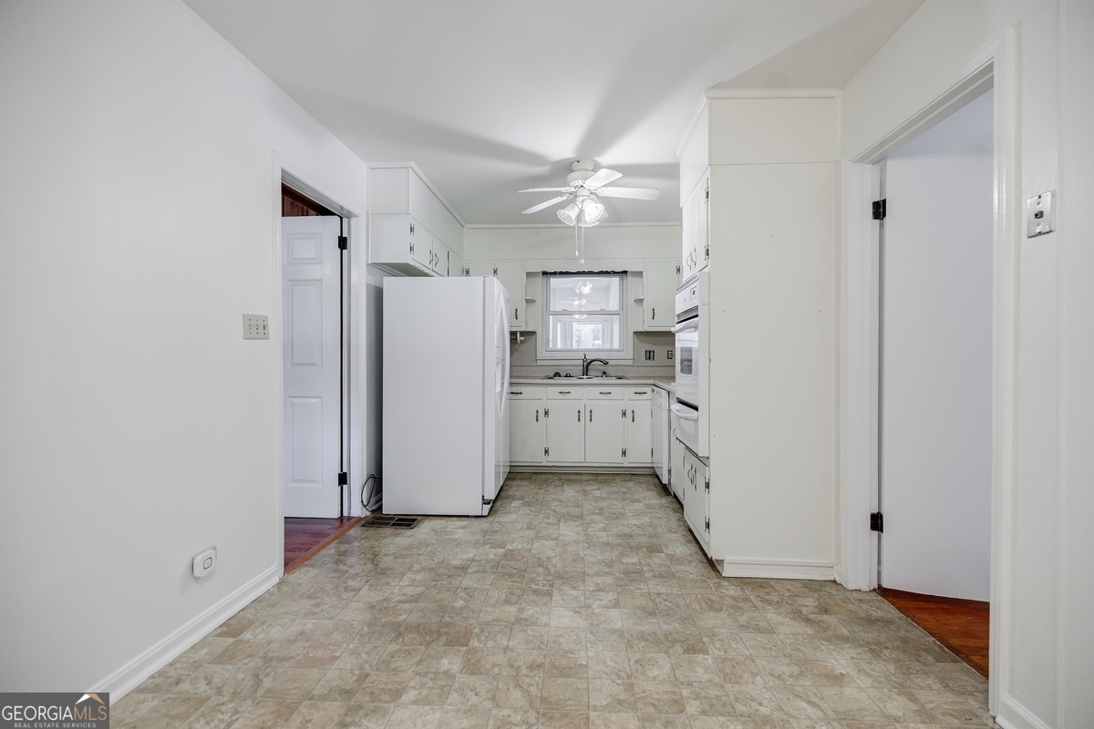 3690 Herren Drive SW