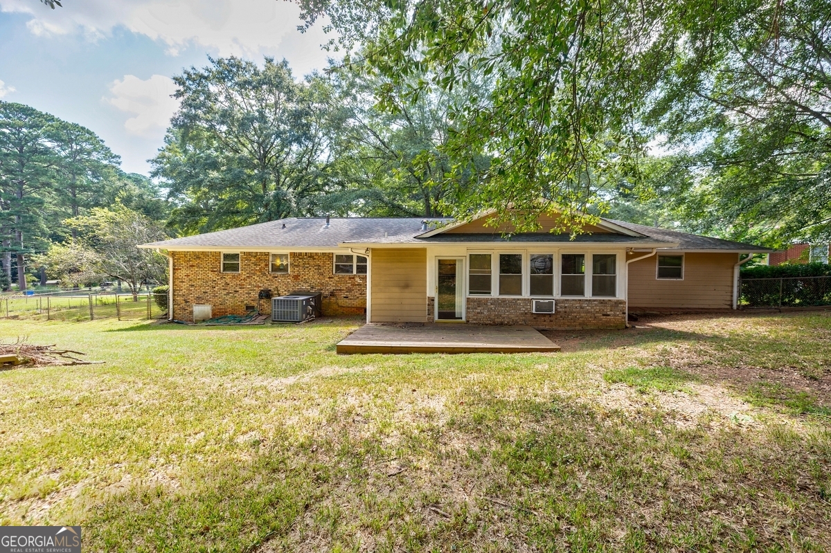 3690 Herren Drive SW