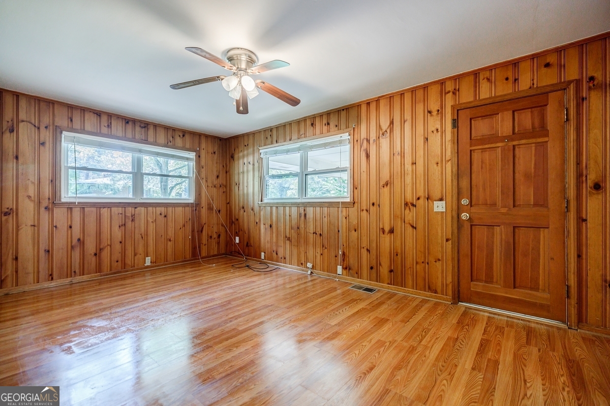 3690 Herren Drive SW