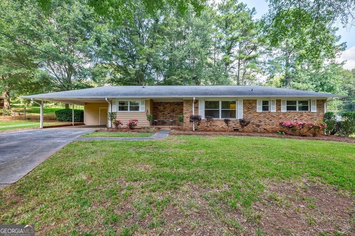 3690 Herren Drive SW