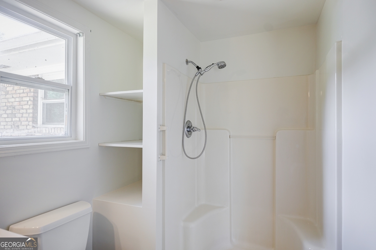 3690 Herren Drive SW