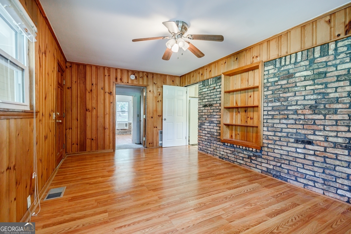 3690 Herren Drive SW