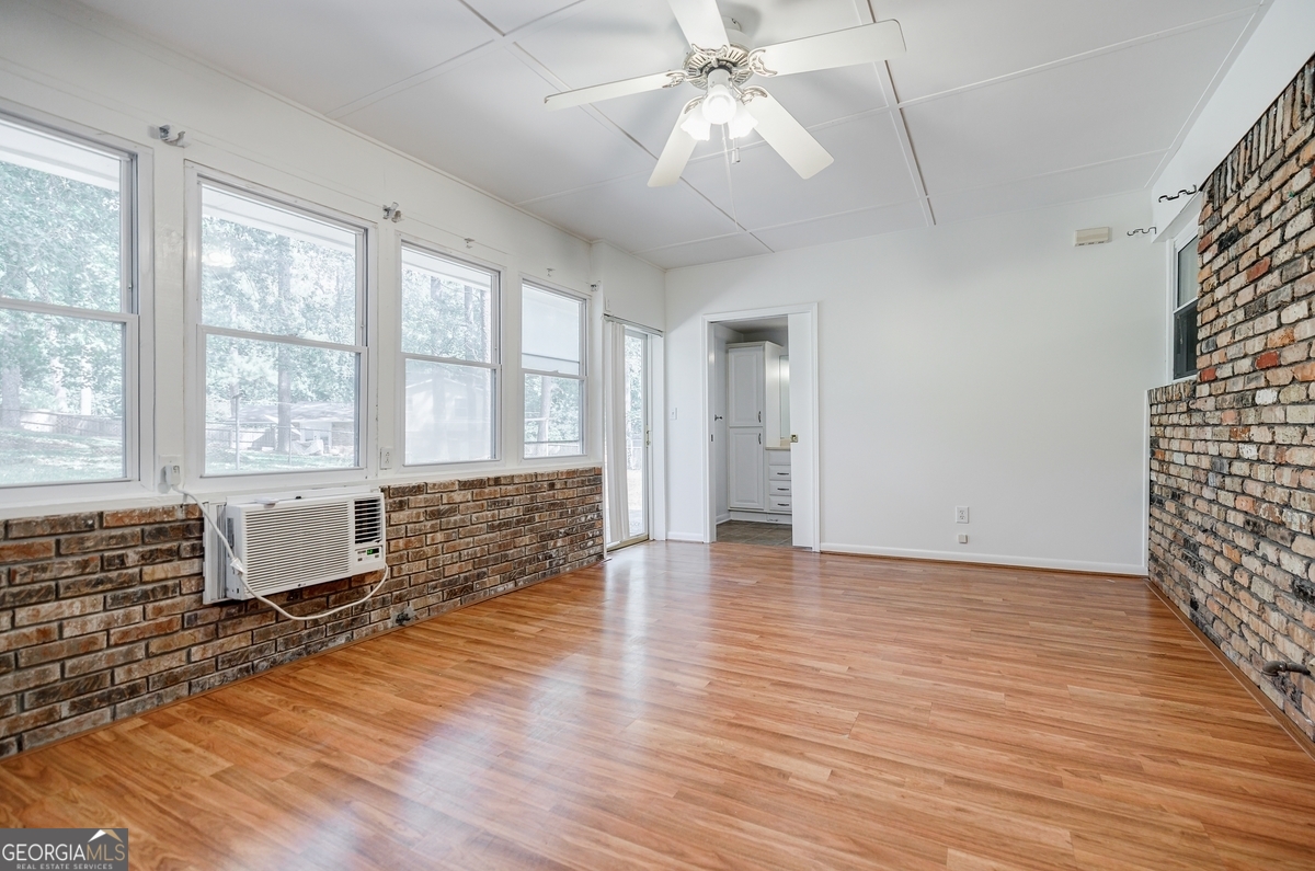 3690 Herren Drive SW