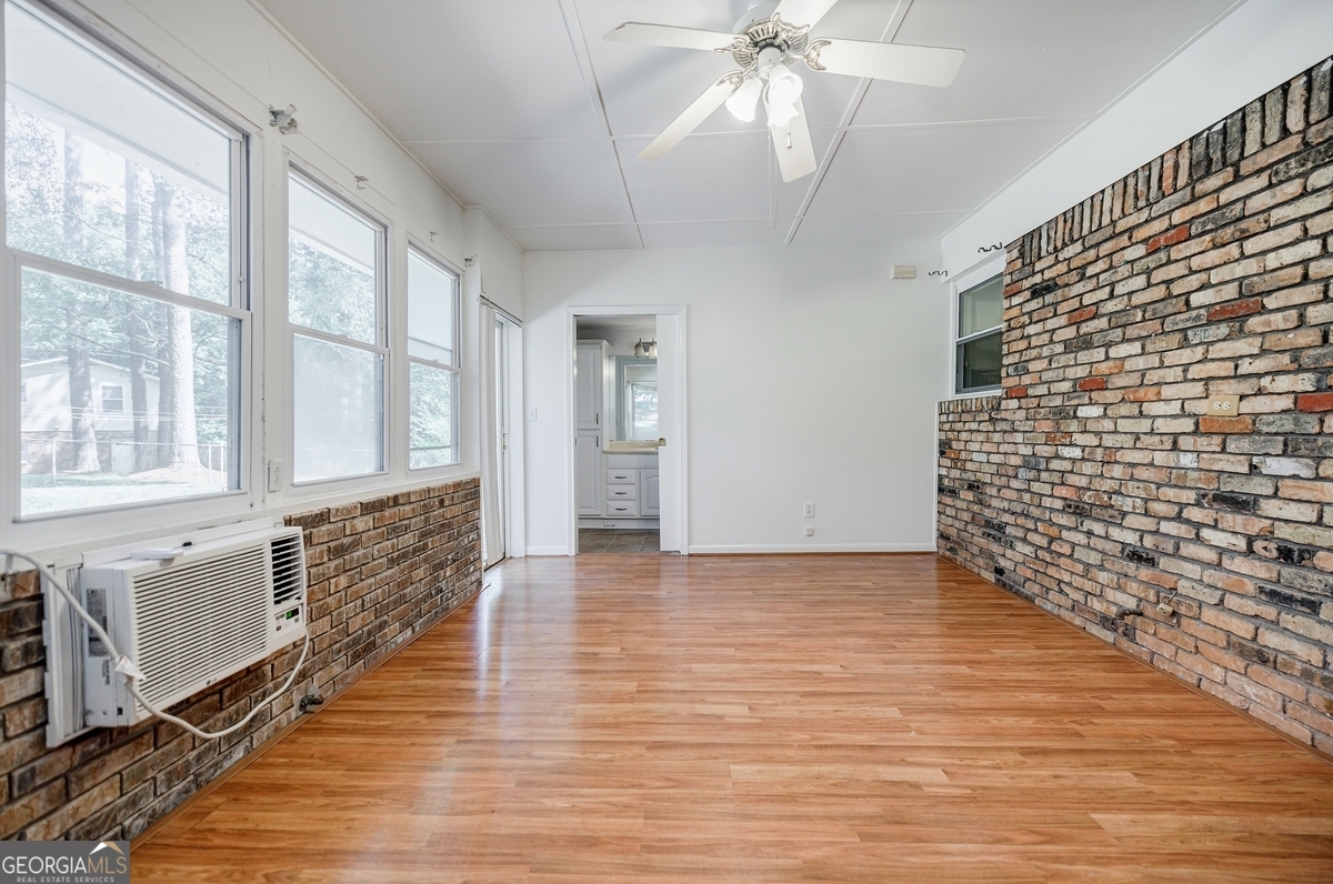 3690 Herren Drive SW