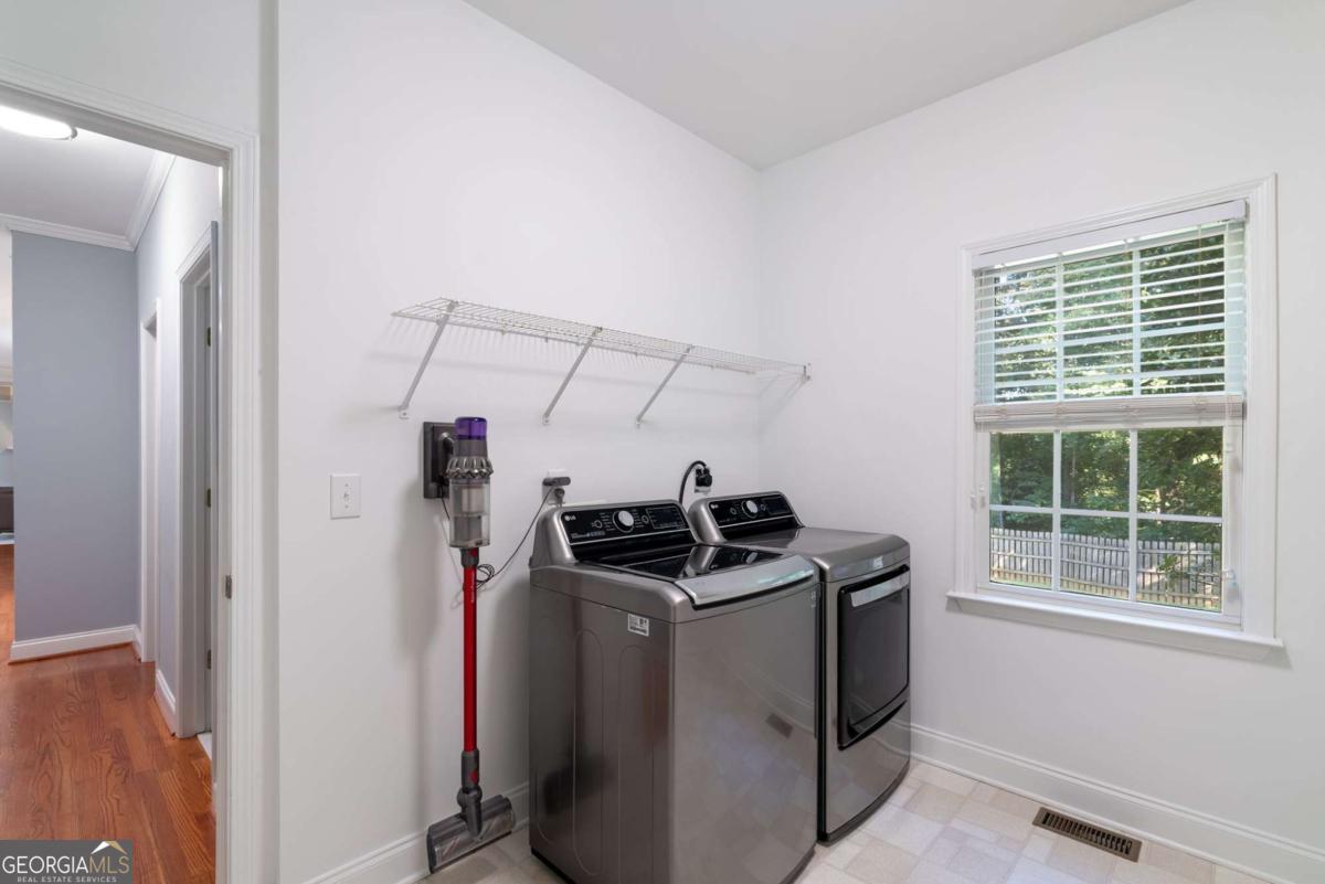 1224 Kenway Circle SE