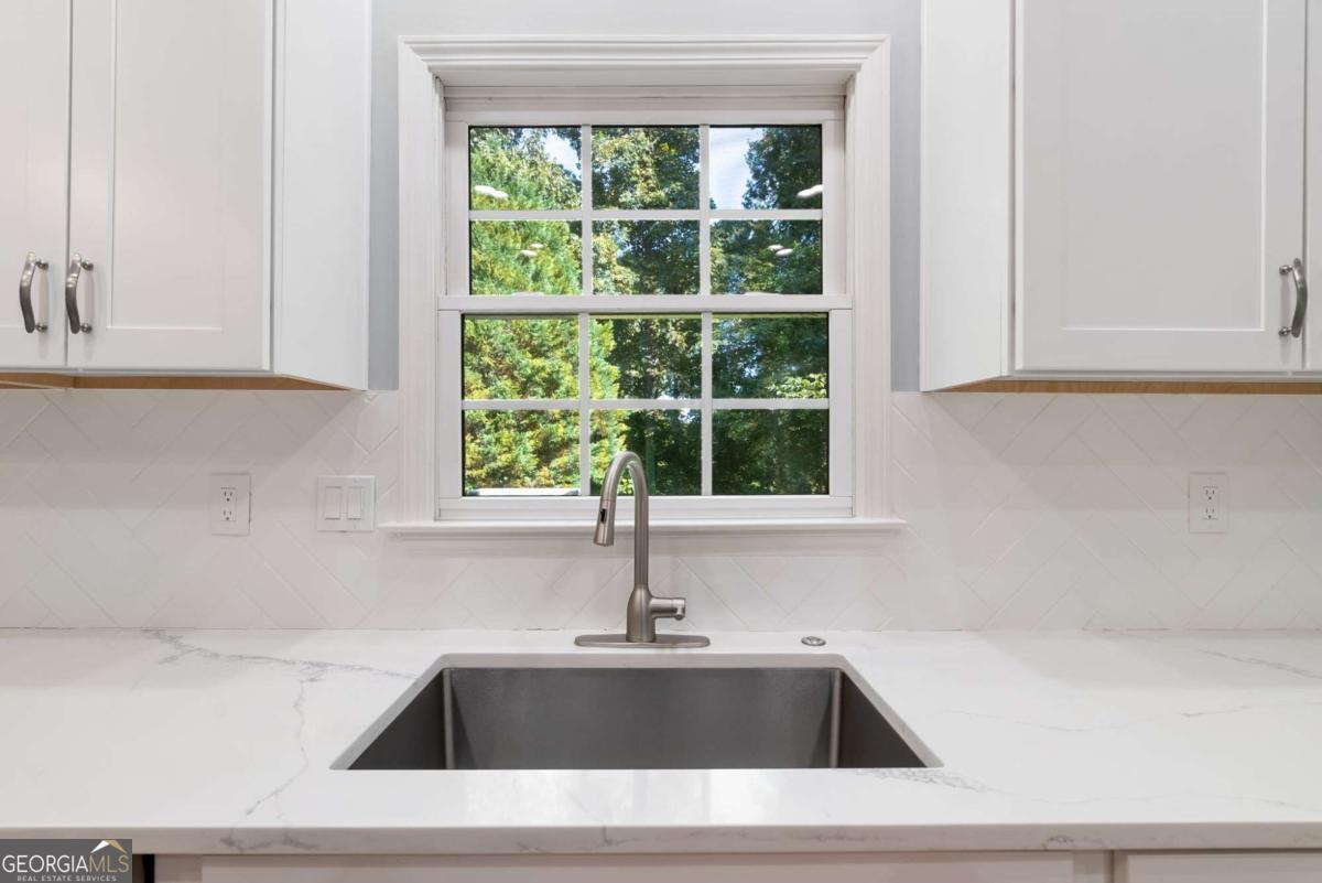 1224 Kenway Circle SE