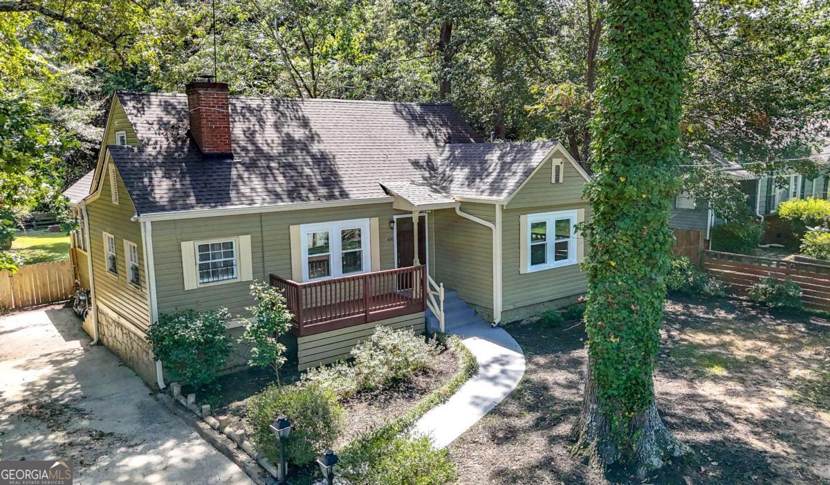 1938 Maywood Place NW