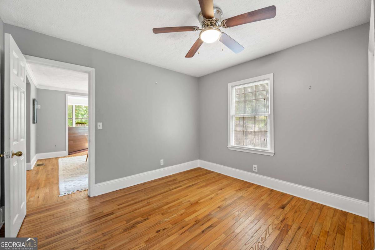 1938 Maywood Place NW