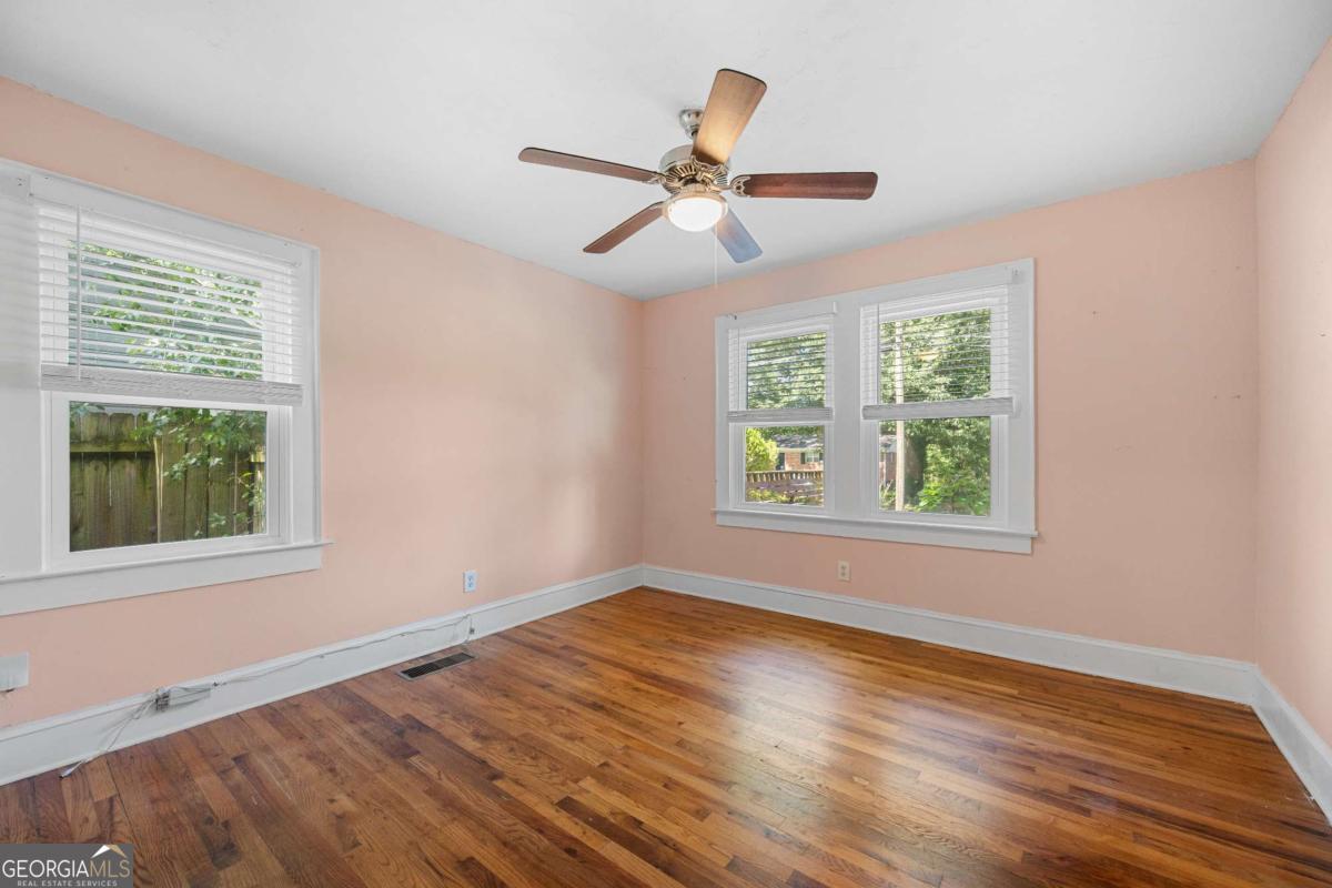 1938 Maywood Place NW