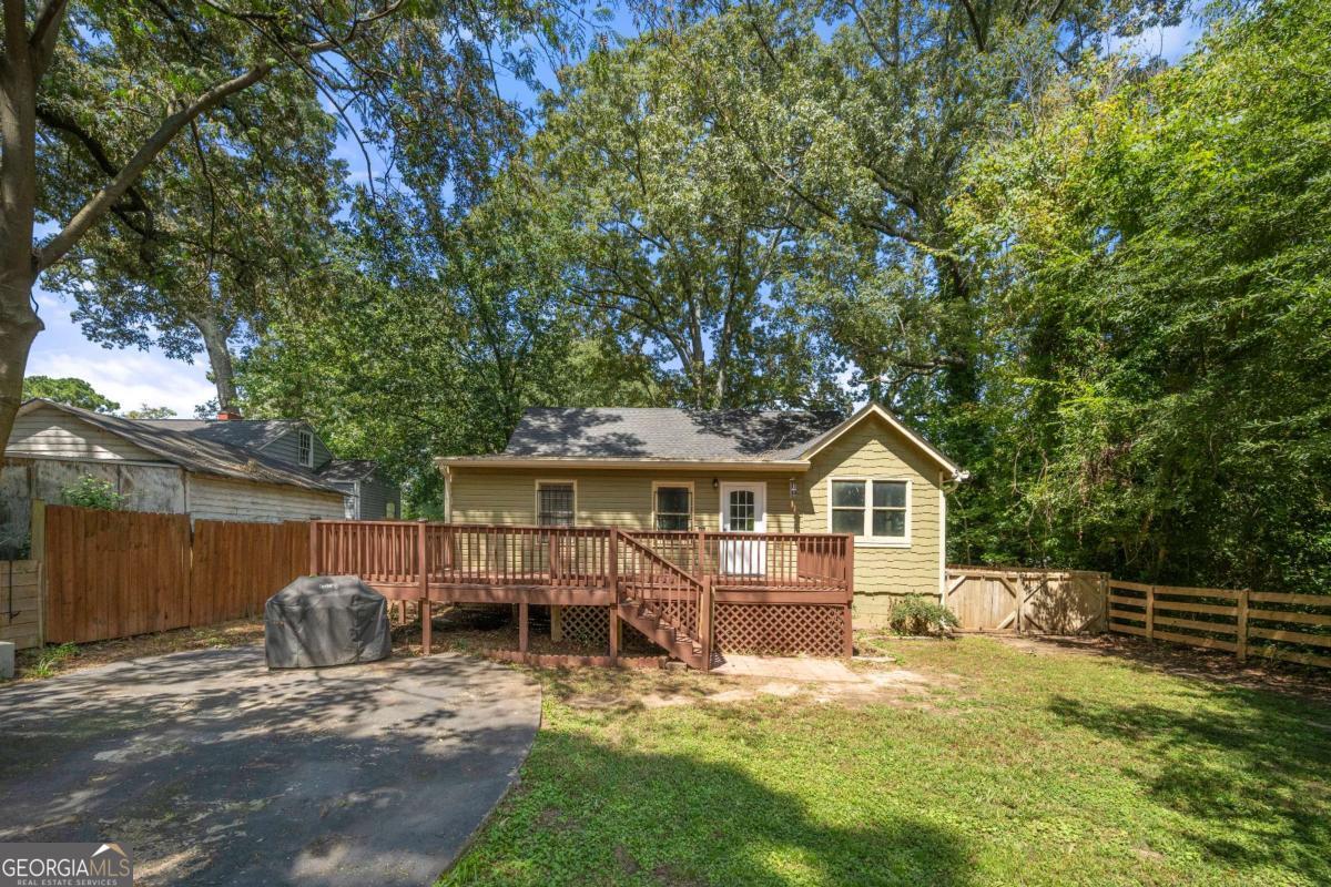 1938 Maywood Place NW