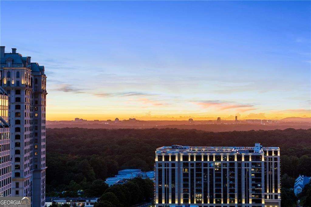 3107 Peachtree Road NE # 1803