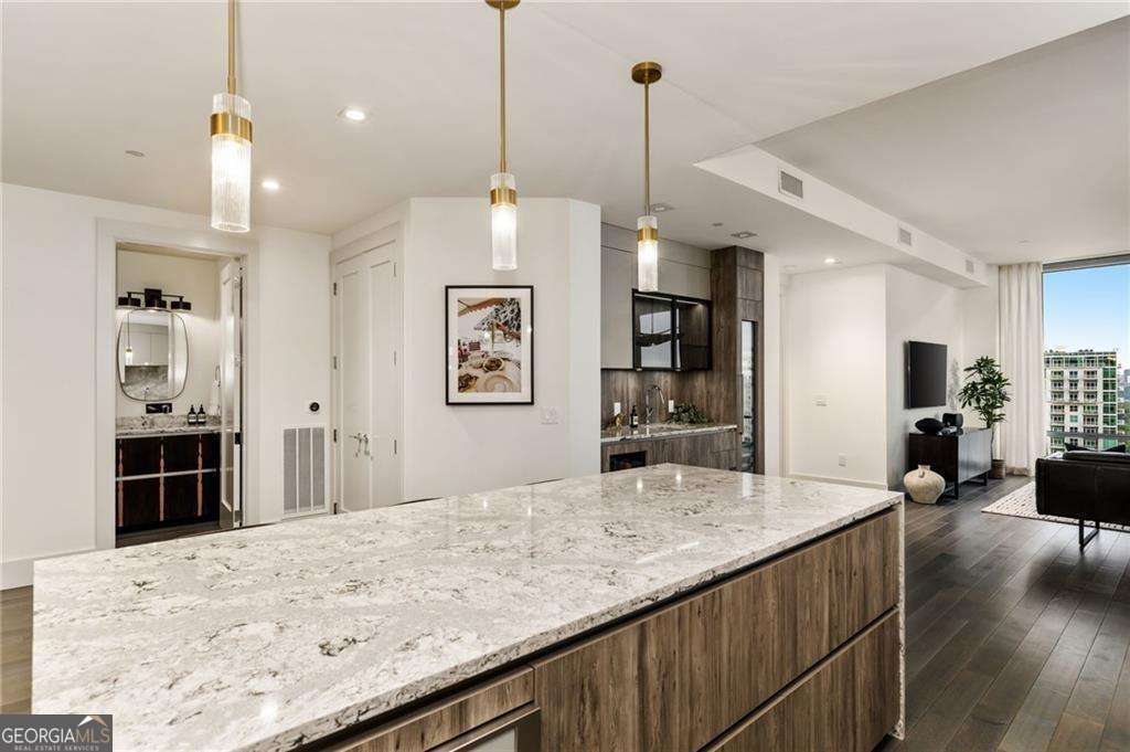 3107 Peachtree Road NE # 1803