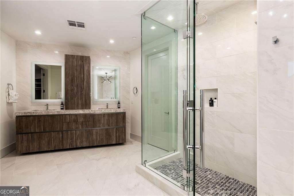 3107 Peachtree Road NE # 1803