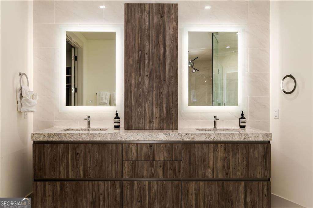 3107 Peachtree Road NE # 1803