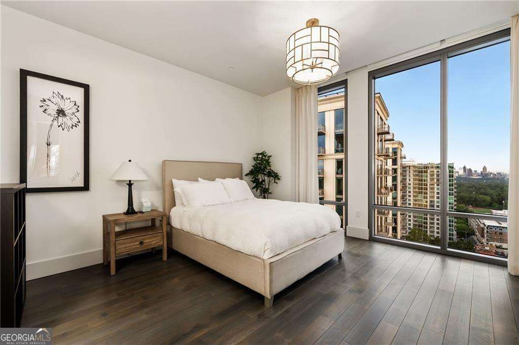 3107 Peachtree Road NE # 1803