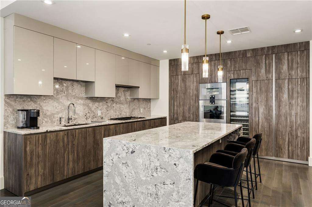 3107 Peachtree Road NE # 1803