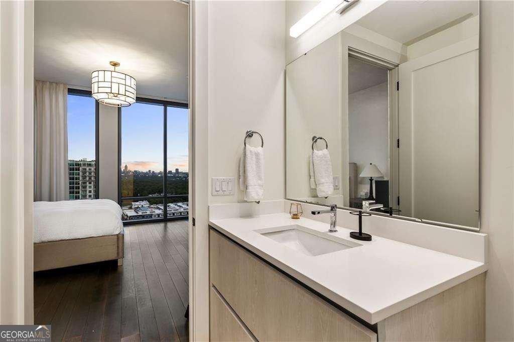 3107 Peachtree Road NE # 1803