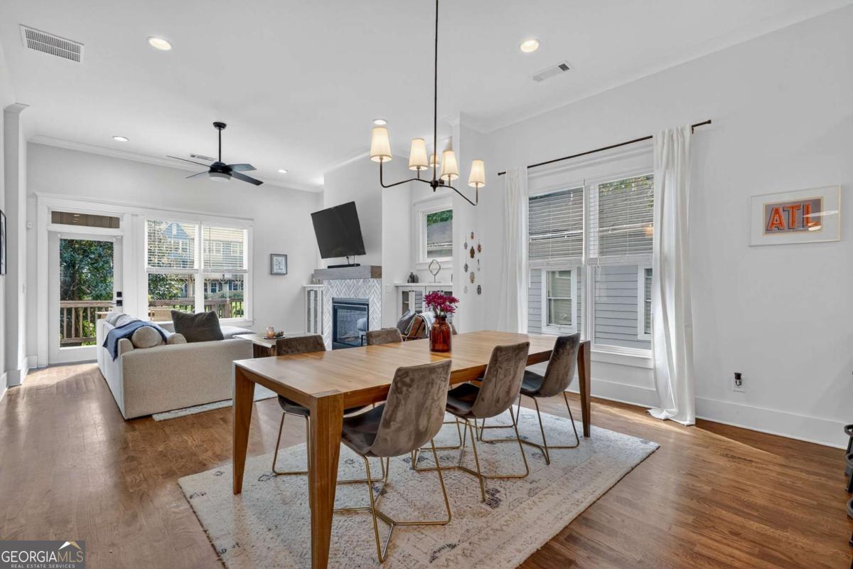 1054 White Oak Avenue SW