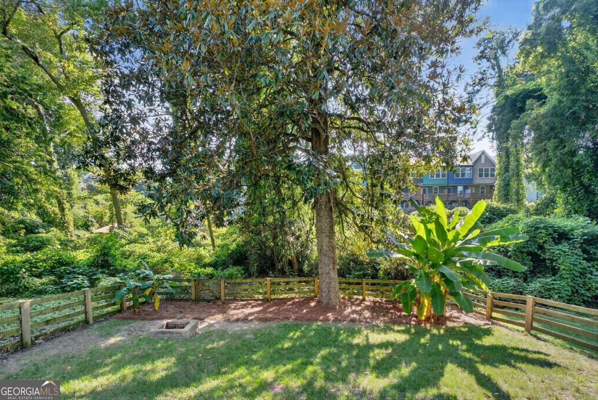 1054 White Oak Avenue SW