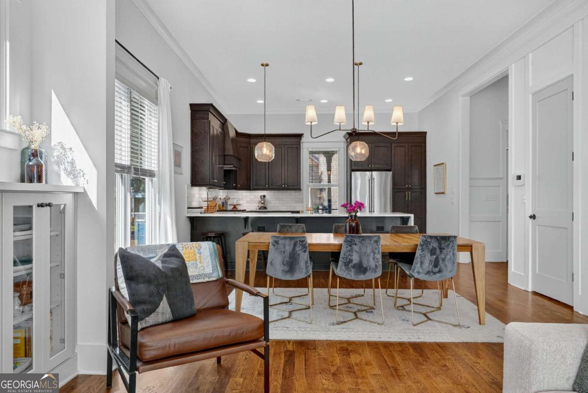 1054 White Oak Avenue SW