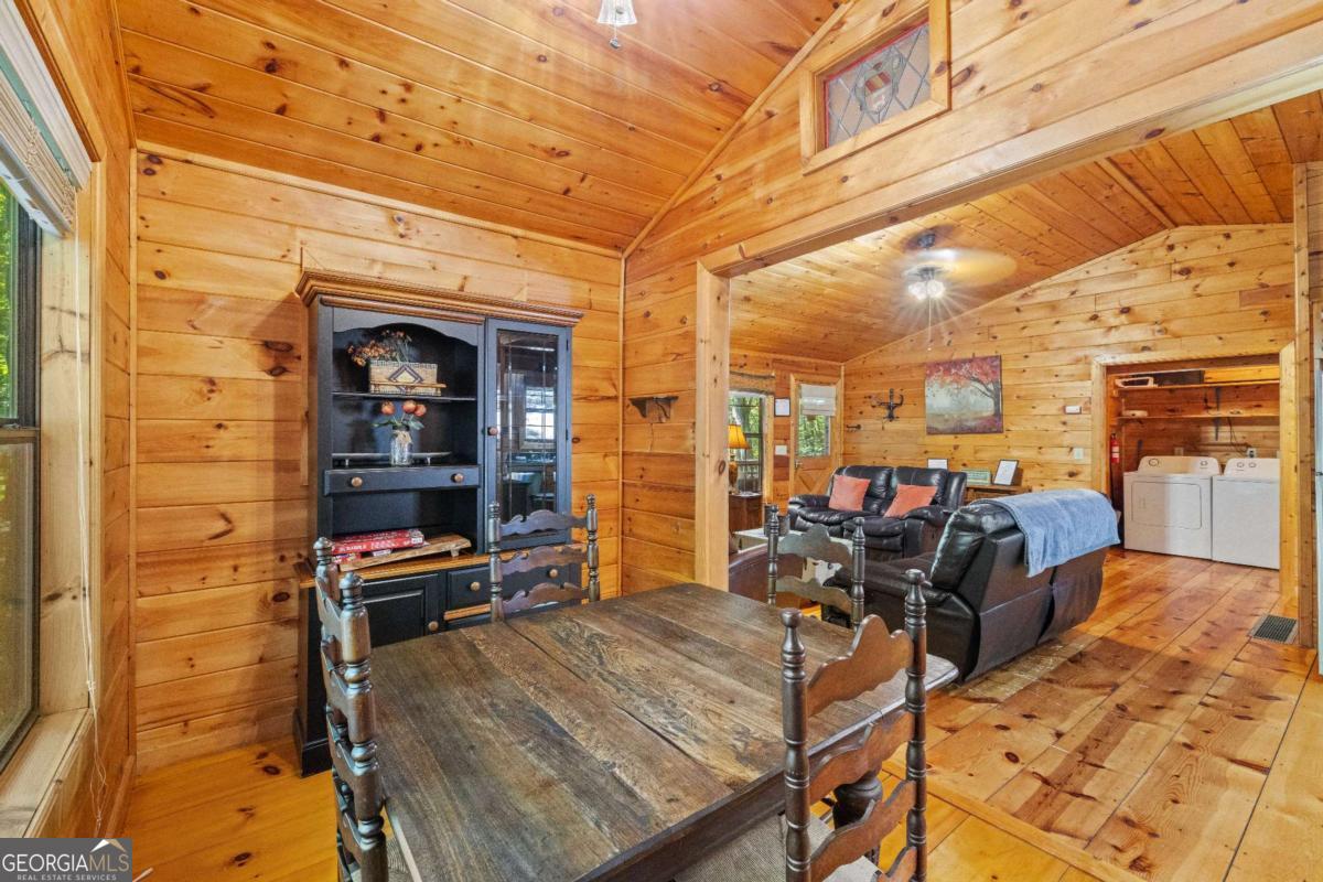 129 N Cherokee Drive