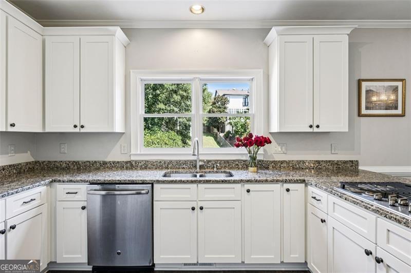 2296 Valley Brook Way NE