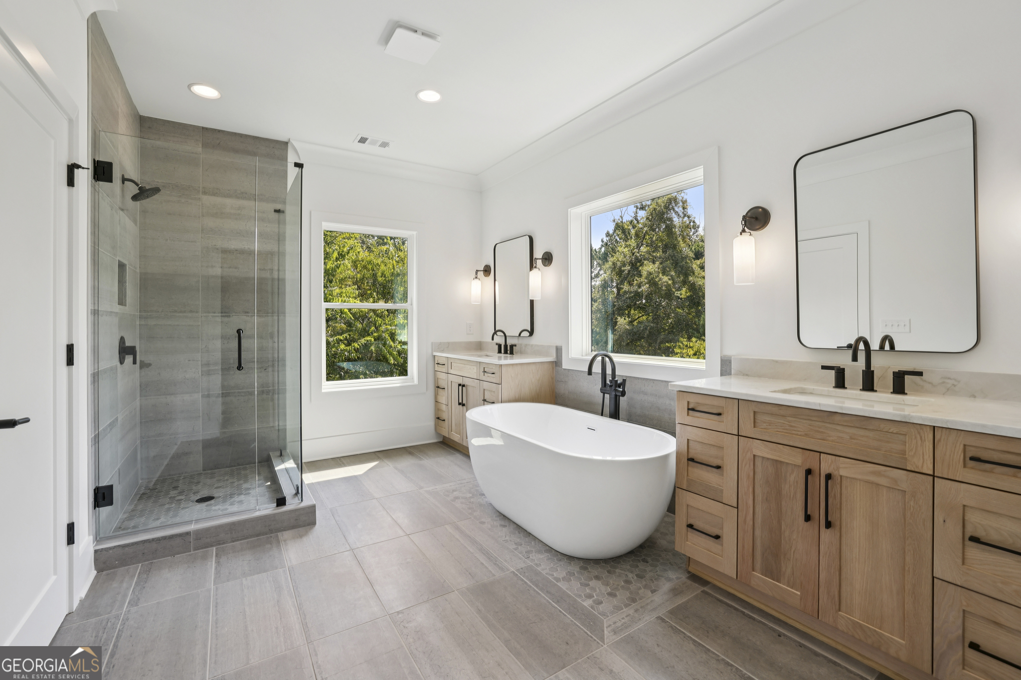 2595 Apple Valley Road