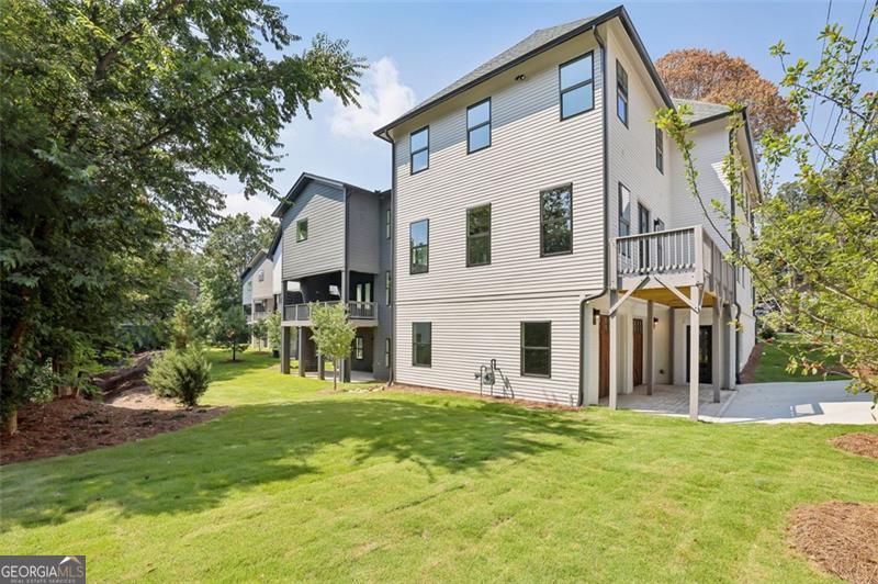 2595 Apple Valley Road