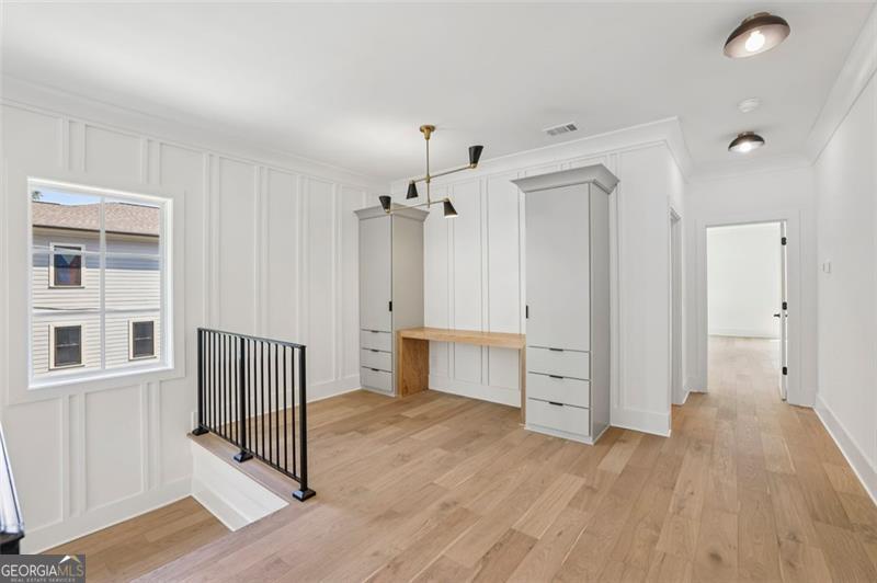 2595 Apple Valley Road