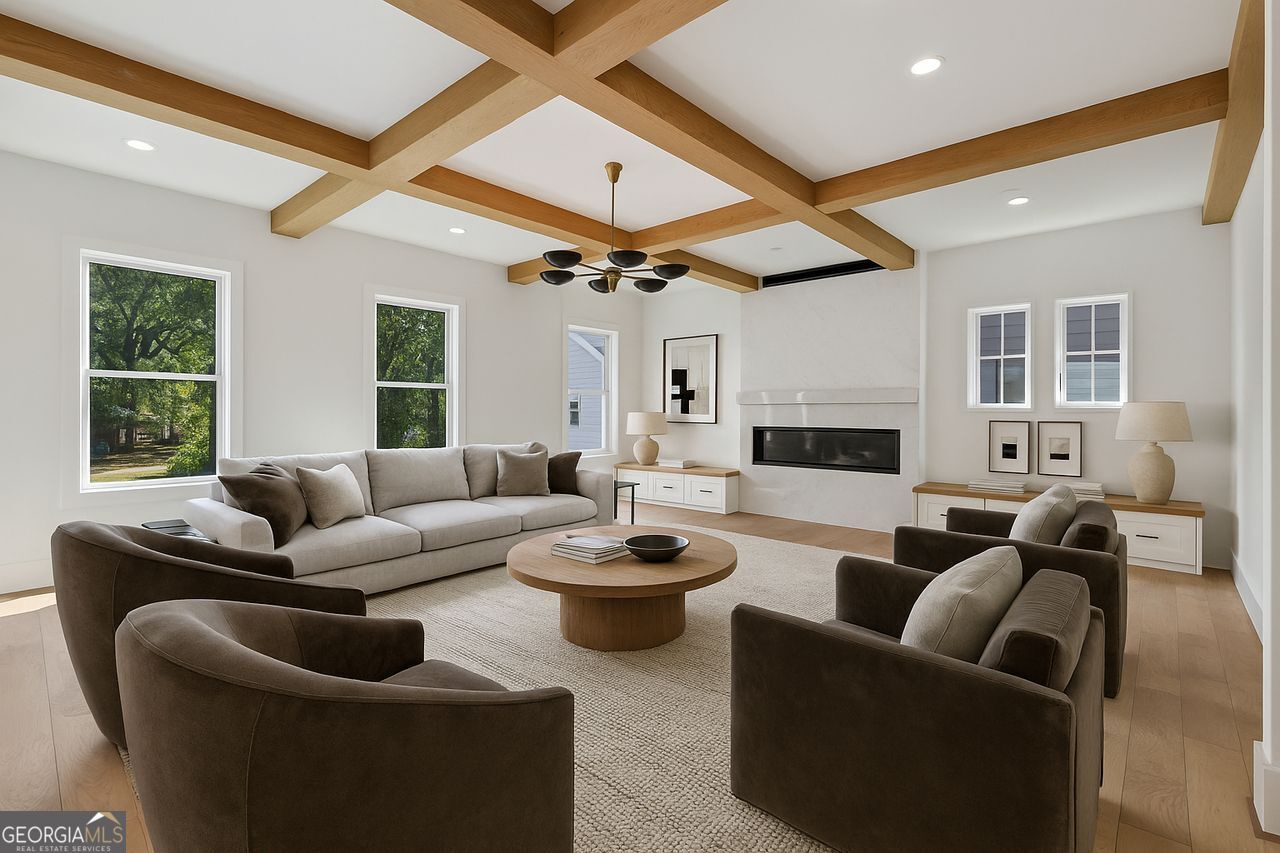 2595 Apple Valley Road