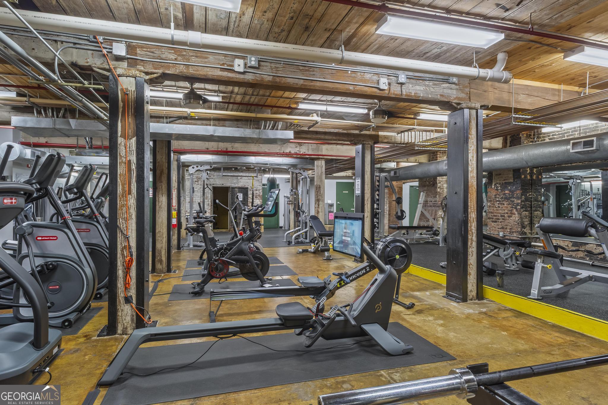 170 Boulevard SE # F109