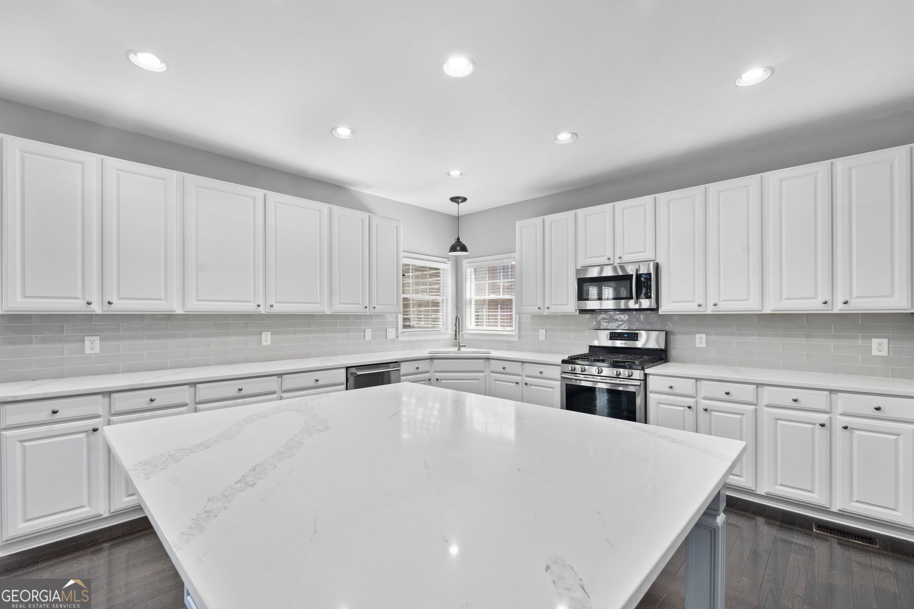 141 Ennisbrook Drive SE