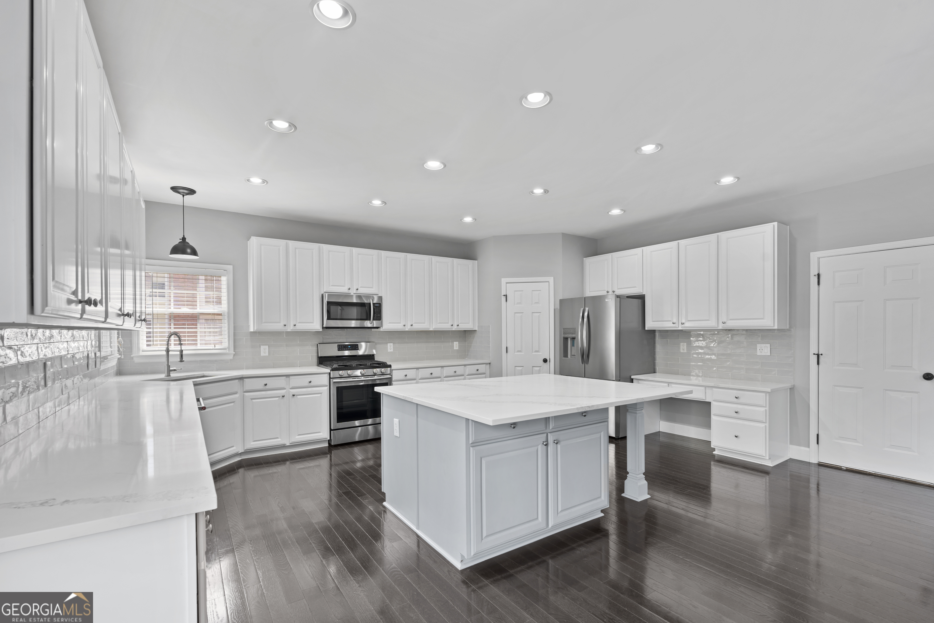 141 Ennisbrook Drive SE