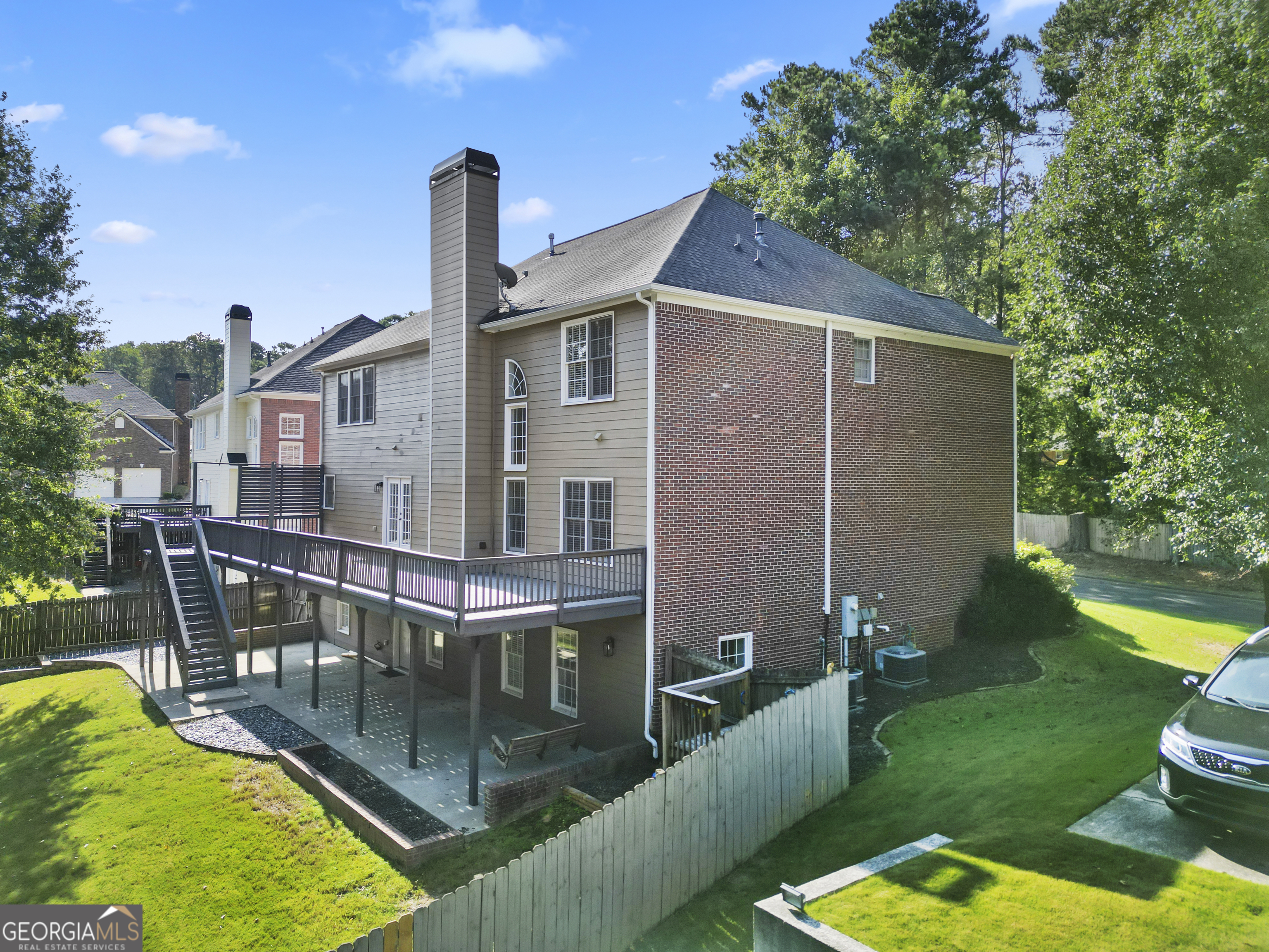 141 Ennisbrook Drive SE