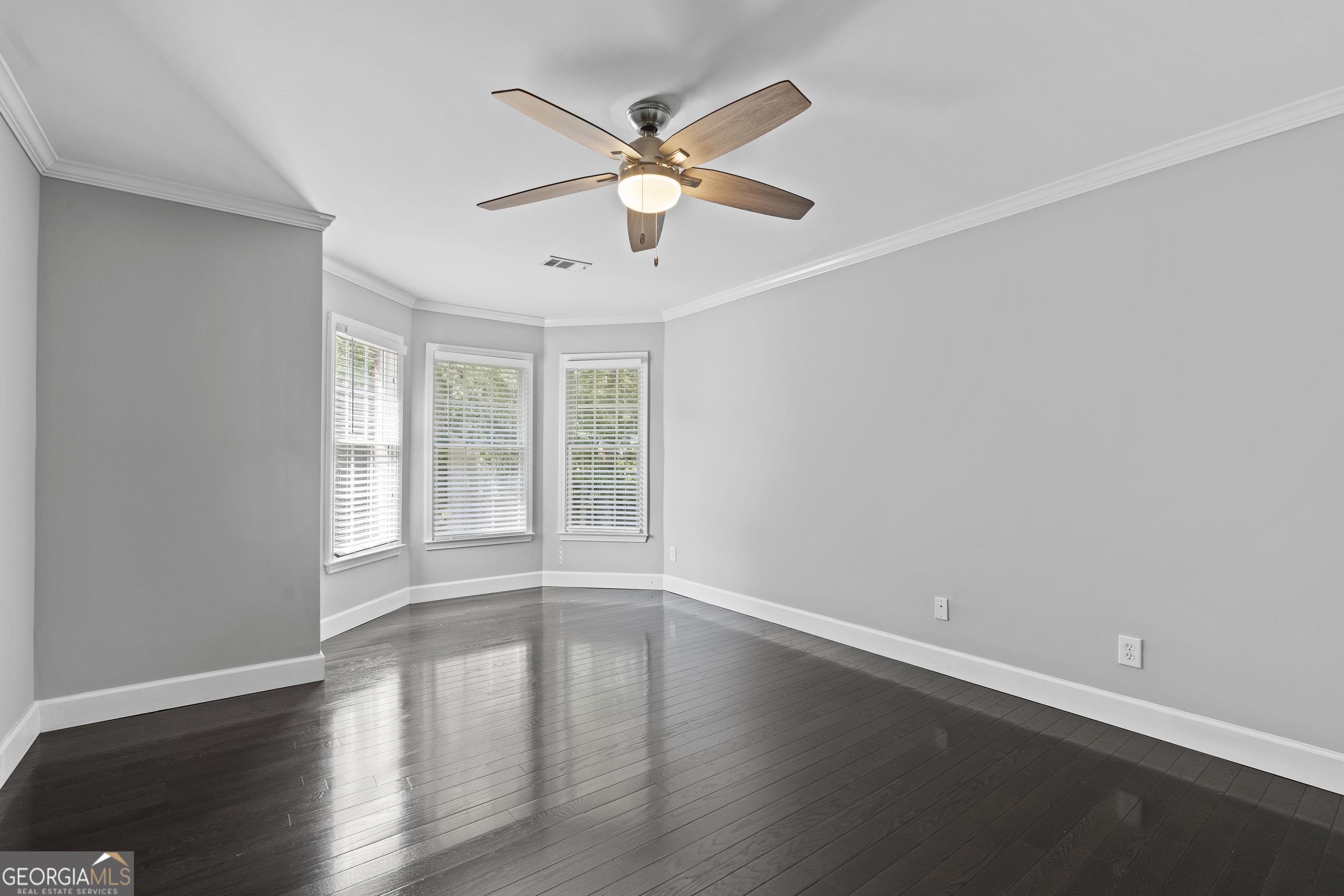 141 Ennisbrook Drive SE