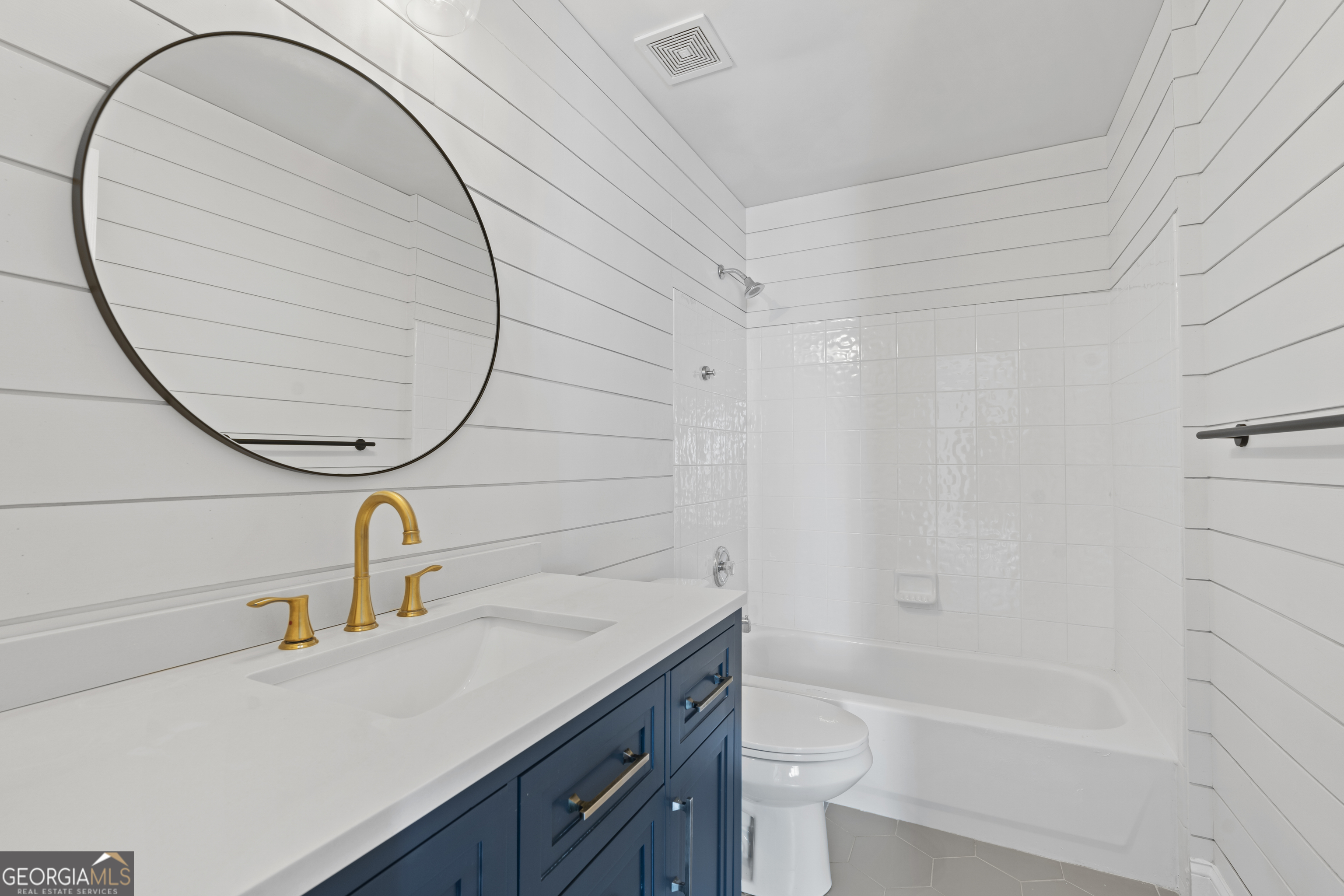 141 Ennisbrook Drive SE