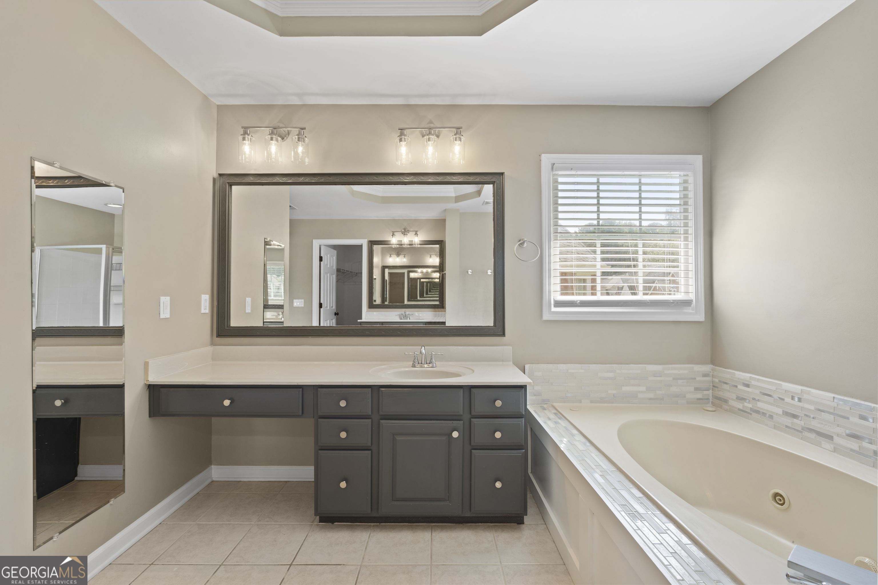 141 Ennisbrook Drive SE