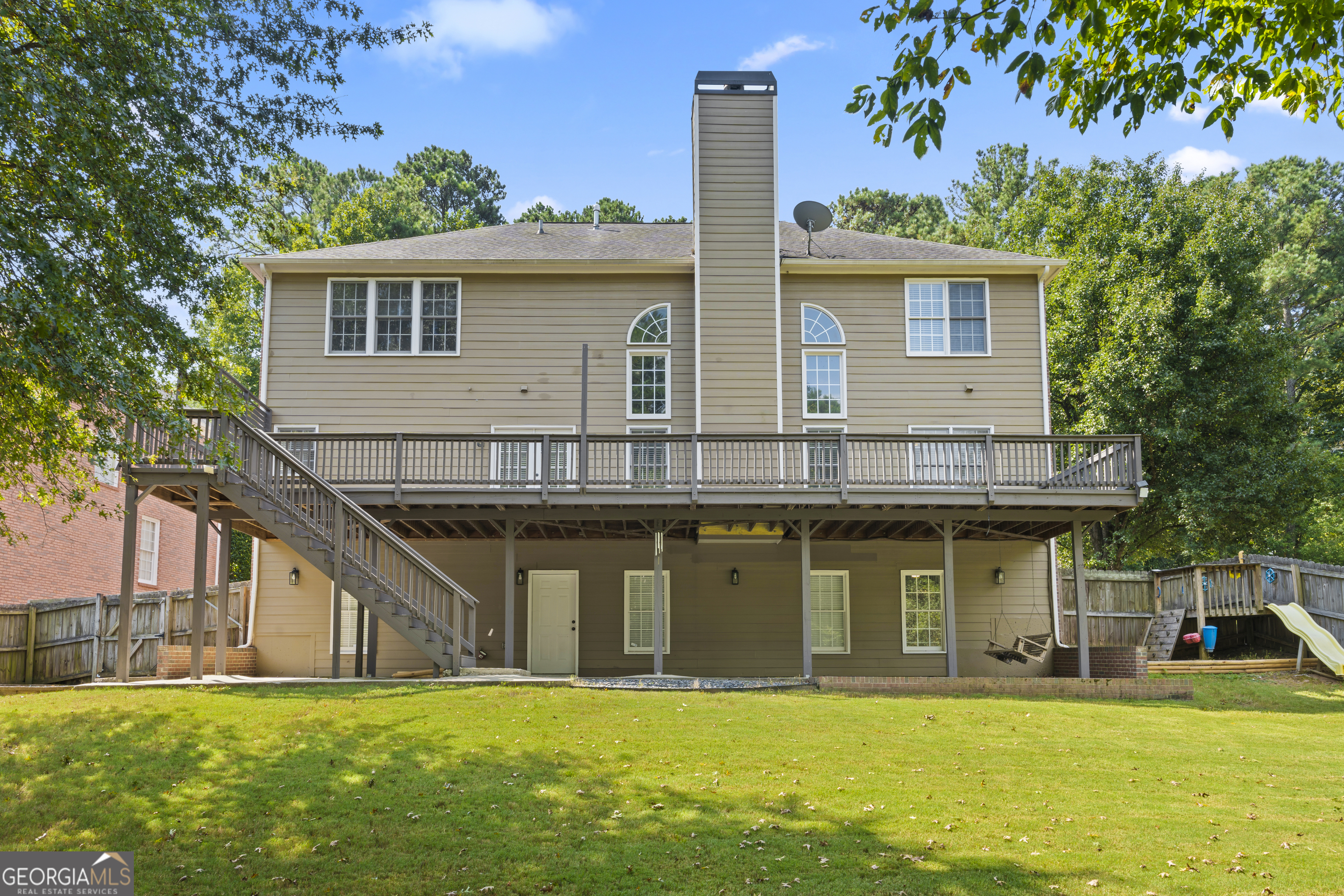 141 Ennisbrook Drive SE