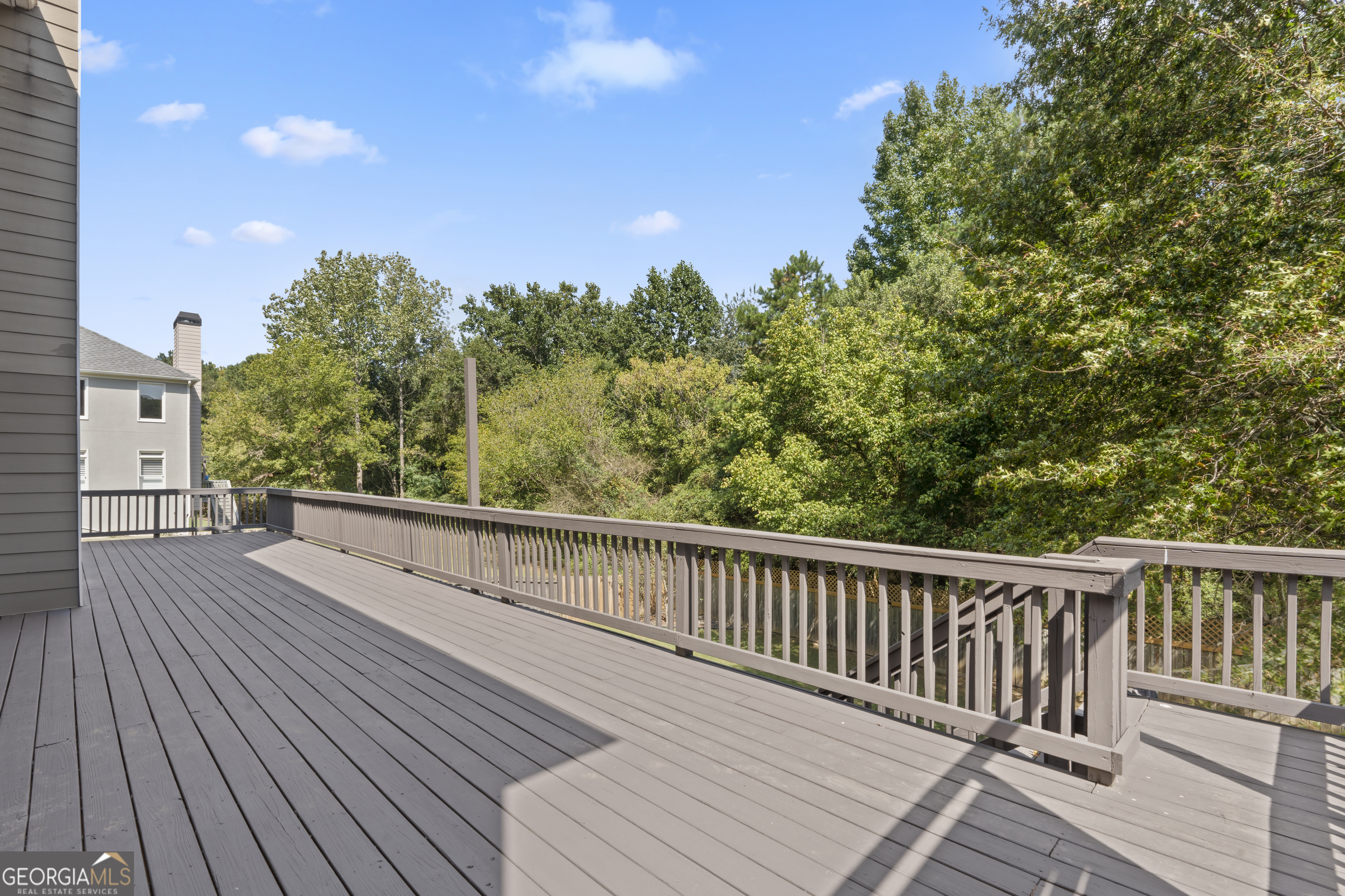 141 Ennisbrook Drive SE