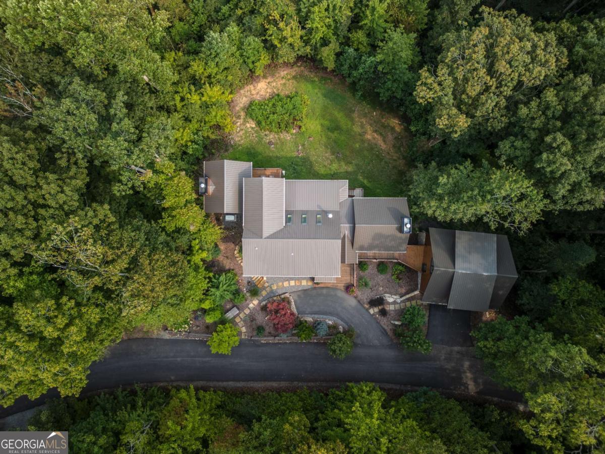 851 N Moreland Drive N