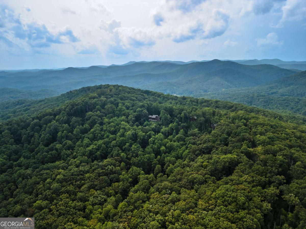 851 N Moreland Drive N